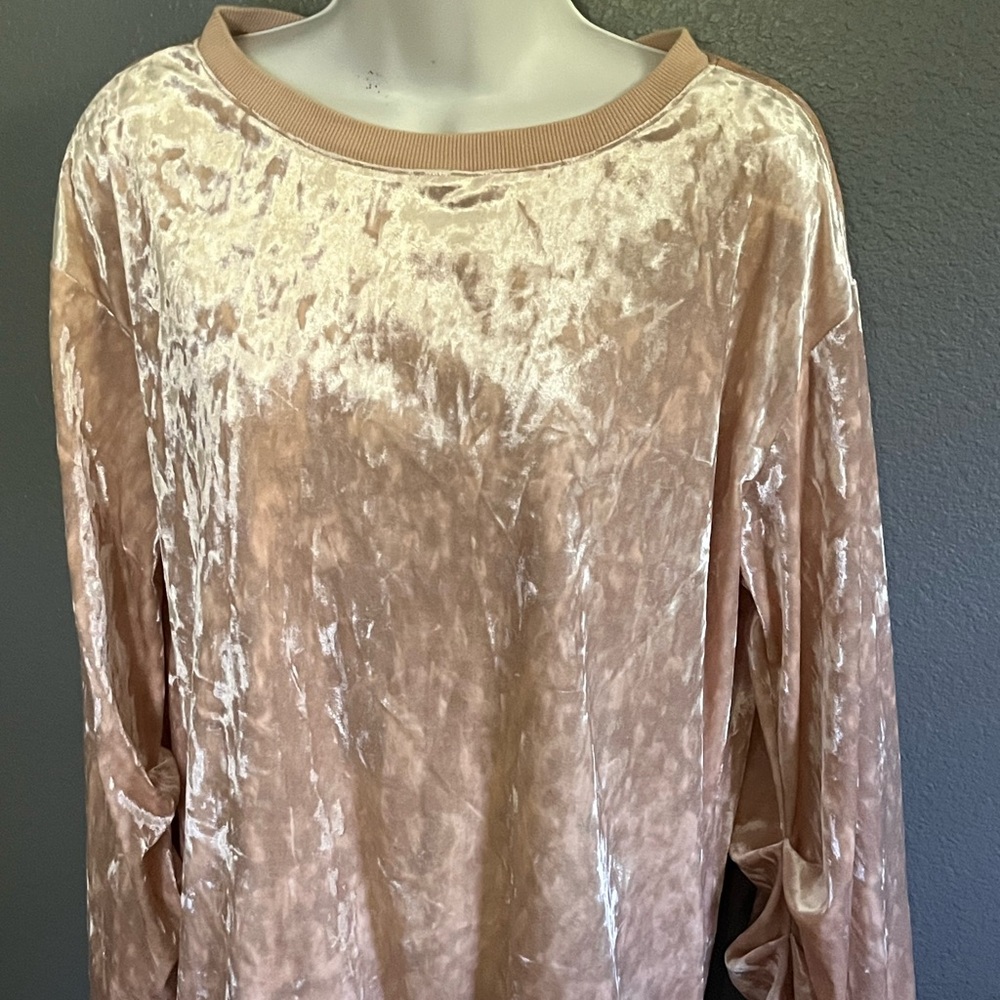 Sweater womens gently used